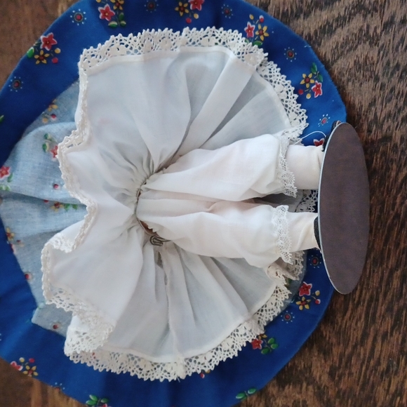 Mme Alexander "German" doll - Picture 8 of 9